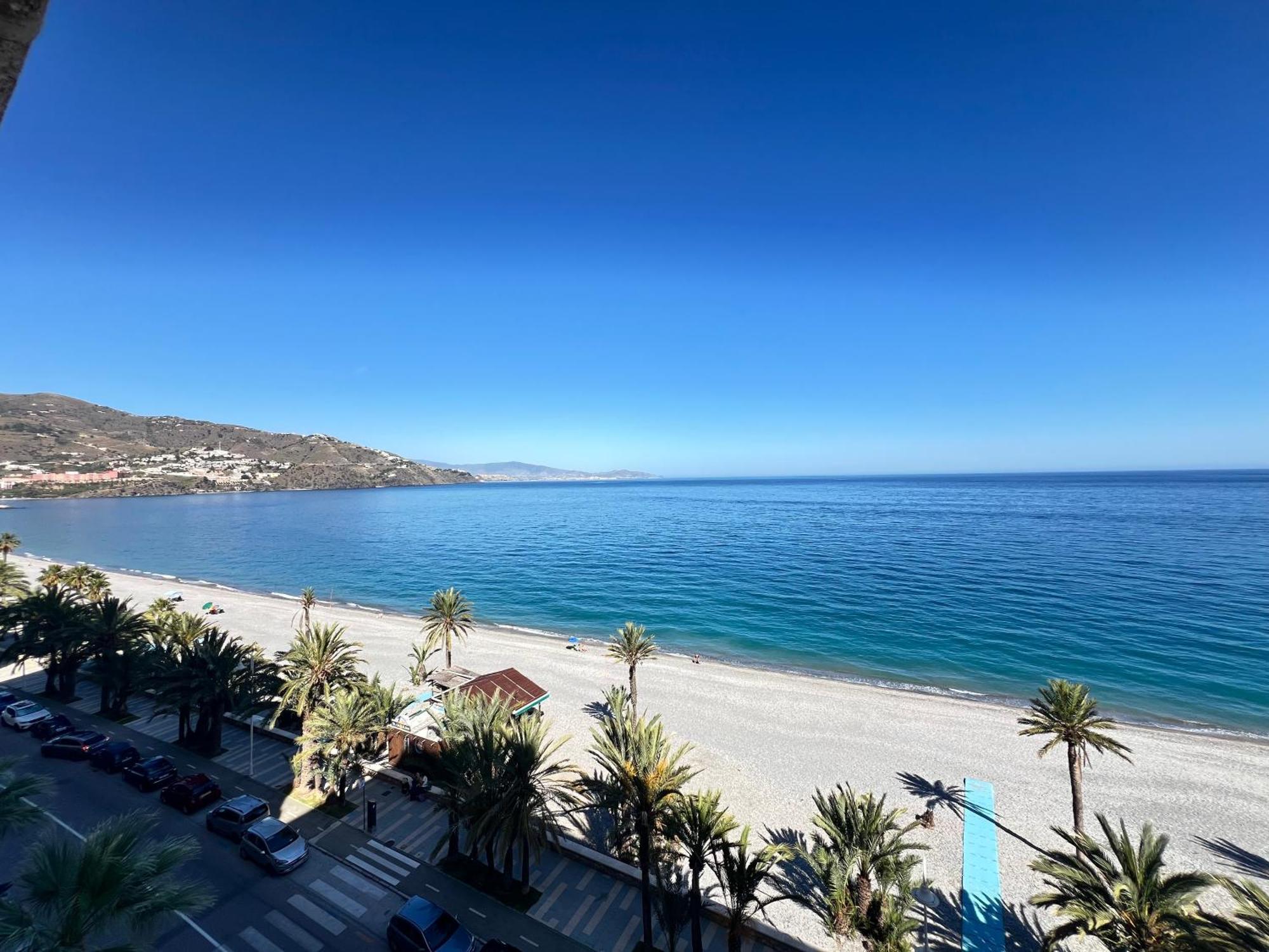 Pushe Playa Velilla Beach & Tradition 3 Almuñécar المظهر الخارجي الصورة